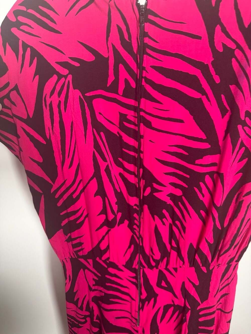 Joni Blair Vintage Pink and Black Abstract Print Dress Size 9 - Picture 6 of 9